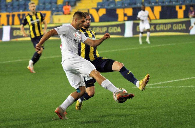 Spor Toto Süper Lig: Mke Ankaragücü: 2 - Dg Sivasspor: 0 (İ̇lk Yarı)