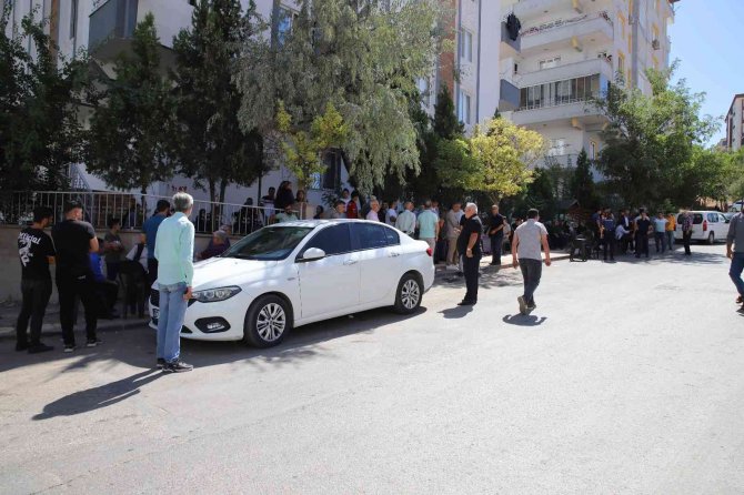 Gaziantep’e Şehit Ateşi Düştü