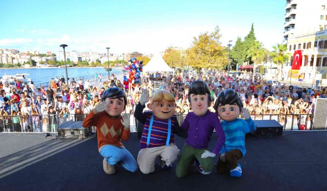 Çocuklar Festivalin Tadını Çıkardı