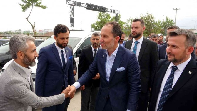 Yeniden Refah Partisi Genel Başkanı Erbakan: “6 Tane Benzemez Bir Araya Gelmiş; Ye İç, Fotoğraf Çektir, Dağıl”