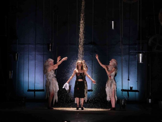 Bursa Devlet Tiyatrosu Perdelerini Açıyor