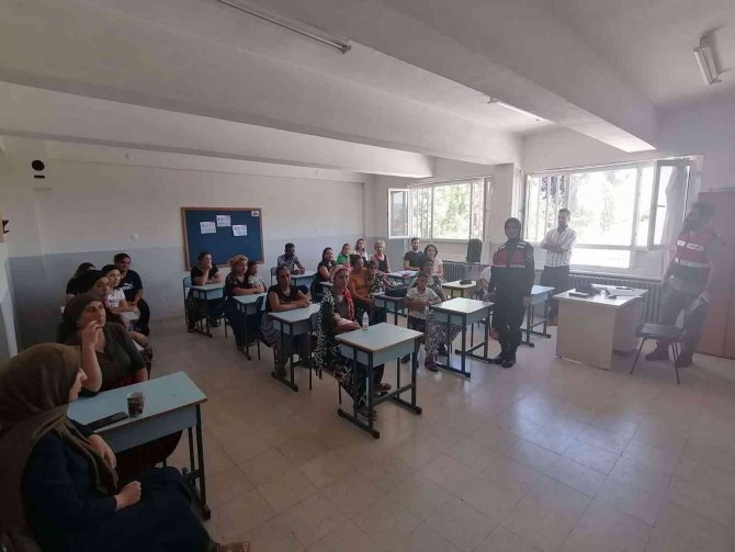 Aydın’da Öğrenci Velilerine Eğitim