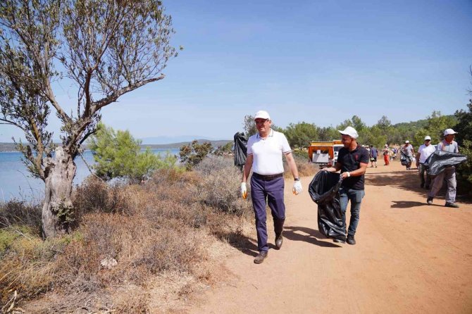 Ayvalık’ta Dünya Temizlik Günü Farkındalığı