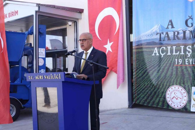 Bakan Kirişci: “Cumhurbaşkanımızın Sahip Olduğu Büyük Vizyon Sayesinde Tahıl Koridoru Dünyaya Derin Bir Oh Çektirdi”