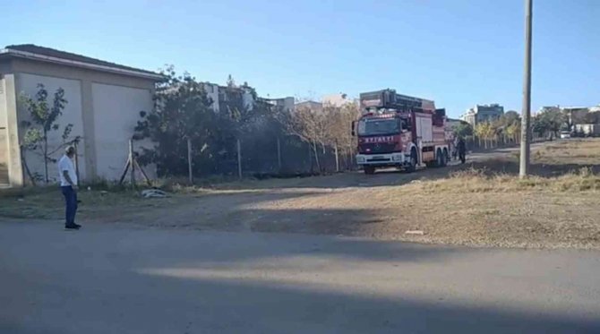 Elektrik Trafosunun Yanındaki Yangın Yürekleri Ağza Getirdi