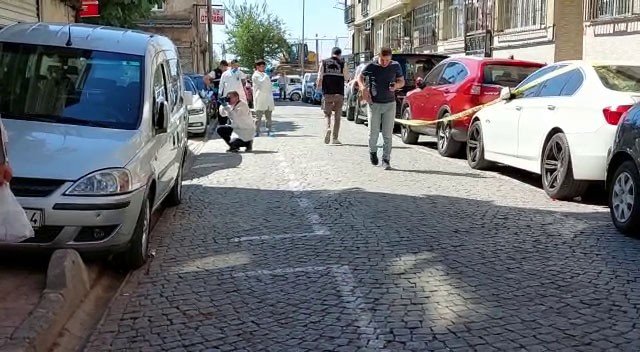 Fatih’te Polise Silahlı Saldırı: 2 Polis Yaralandı