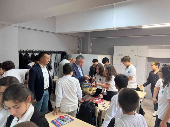 Başkan Yıldırım, Öğrencileri Yalnız Bırakmadı