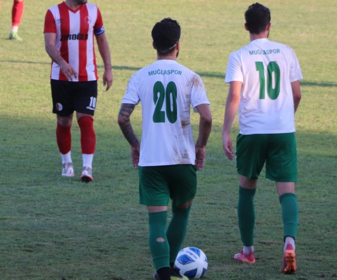 Muğlaspor Hazırlık Maçında İ̇ncirliova’yı 4-0 Mağlup Etti