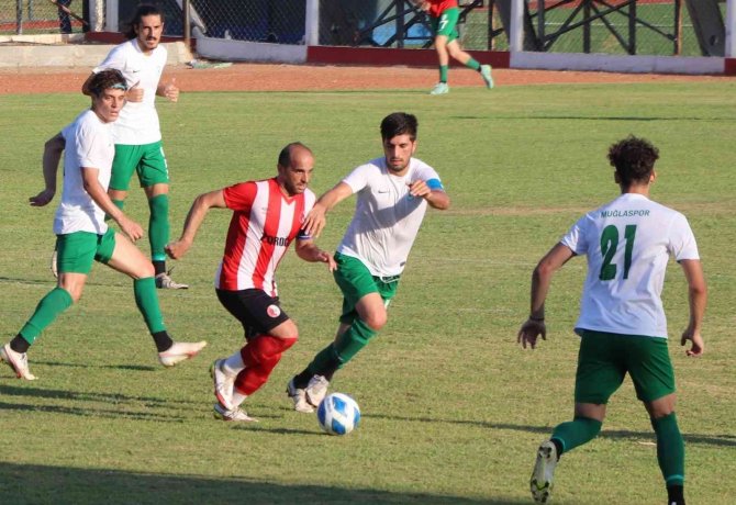 Muğlaspor Hazırlık Maçında İ̇ncirliova’yı 4-0 Mağlup Etti