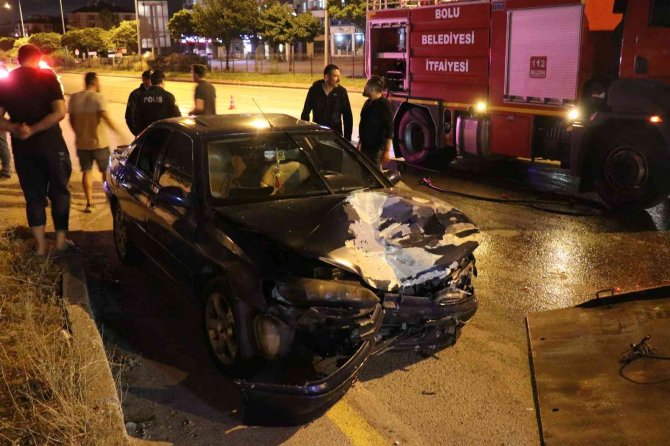 Uygulamadan Kaçan Alkollü Sürücü Kazaya Neden Oldu: 4 Yaralı