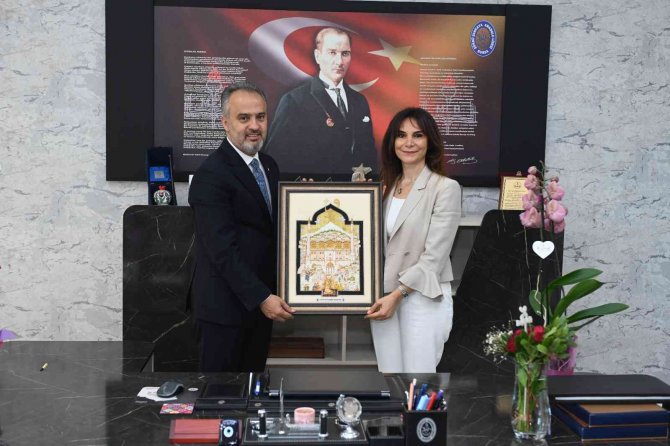 Bursa Büyükşehir’den Eğitime Destek