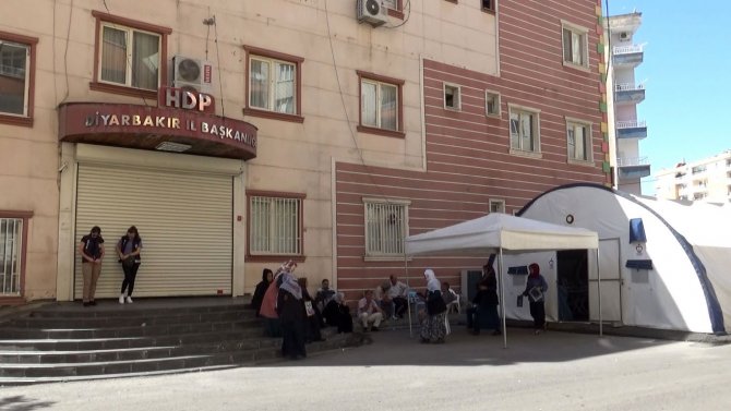 Pkk Mağduru Anneden Oğluna Çağrı: "Bu Acı Sen Geldiğinde Son Bulacak"