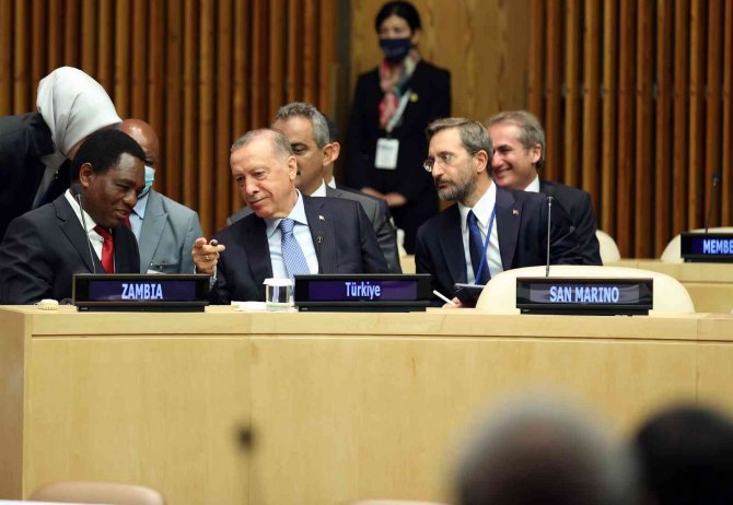 Cumhurbaşkanı Erdoğan: “Mesleki Ve Teknik Eğitim Alanındaki Tecrübemizi Diğer Ülkelerle Paylaşmak Amacıyla Uluslararası Mesleki Ve Teknik Anadolu Liselerini Hayata Geçirdik”