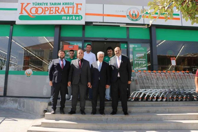 Türkiye’nin En Ucuz Salkım Domatesi Aziziye’de