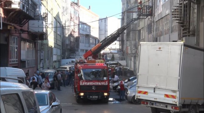 Kağıthane’de Boya İmalathanesinde Yangın Paniği
