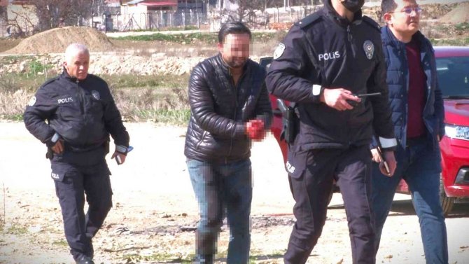 Moda Tasarımcısı Olan Arkadaşını Bıçakla Öldüren Katil İçin Müebbet Hapis İstendi