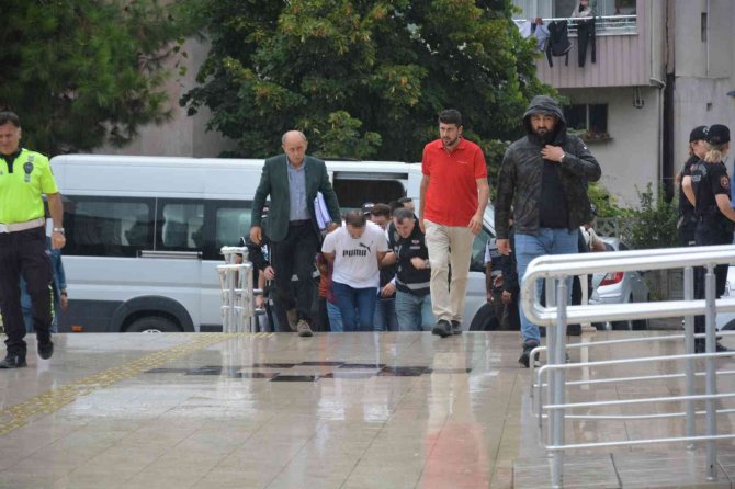 Ordu’da Silahlı Olaylara Karışan 8 Kişi Adliyeye Getirildi