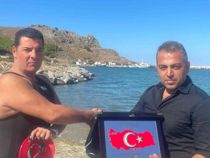 8 Saatte Gökçeada’ya Yüzdü
