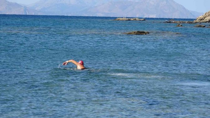 8 Saatte Gökçeada’ya Yüzdü
