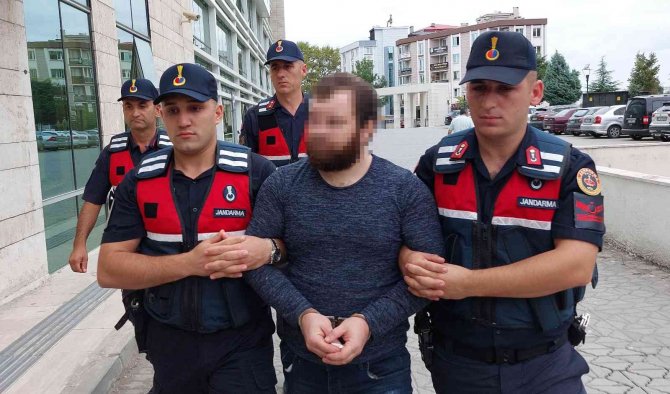 51 Yıl Hapis Cezası Bulunan Şahıs Saklandığı Çatı Katında Yakalandı