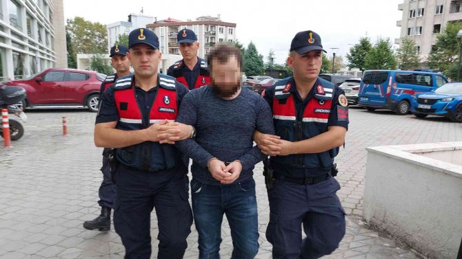 51 Yıl Hapis Cezası Bulunan Şahıs Saklandığı Çatı Katında Yakalandı