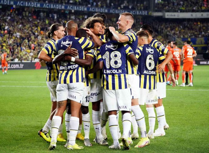 Süper Lig’de Milli Araya Adana Demirspor Lider Girdi