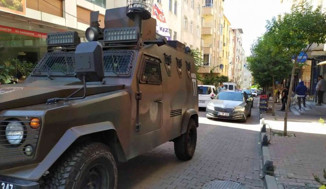 Polise Silahlı Saldırı Gerçekleştiren Cinayet Zanlılarını Yakalamak İçin Operasyon Başlatıldı