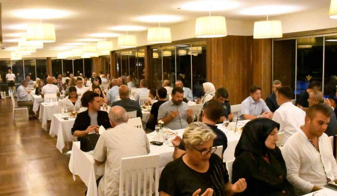 Kemer Protokolü Gazilerle Yemekte Bir Araya Geldi