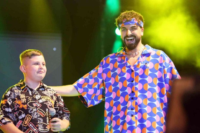 Ataşehir’de Sefo İle Sosyal Medya Fenomeni Fevzi Aynı Sahnede Buluştu