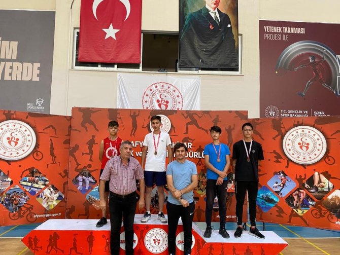 Zafer Haftası Badminton Turnuvası Sona Erdi