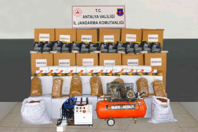 Manavgat’ta Piyasa Değeri 650 Bin Tl Kaçak Tütün Ve Makaron Operasyonu