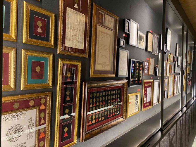 ’Bir Asrın Ardından İ̇stiklal Madalyası’ Kitabı Raflardaki Yerini Aldı