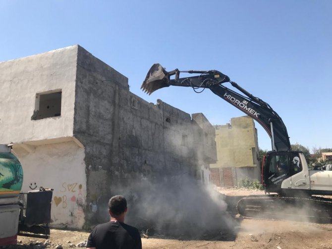 Batman’da Yıkım Kararı Alınan Son Bina Da Yıkıldı