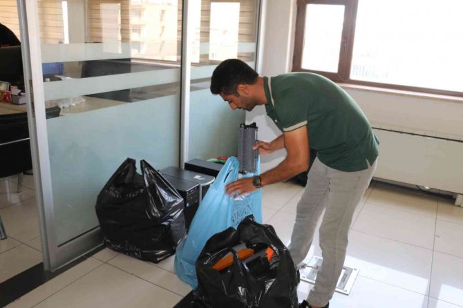 İ̇nsanlara Zarar Verebilecek Materyaller Geri Dönüşümle Doğayı Koruyacak