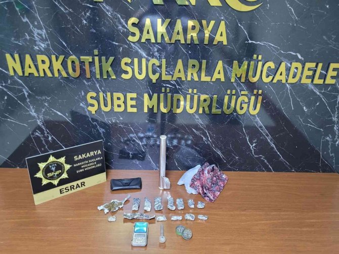 Polis Uyuşturucu Tacirlerine Göz Açtırmadı: 1 Haftada 100 Kişi Yakalandı