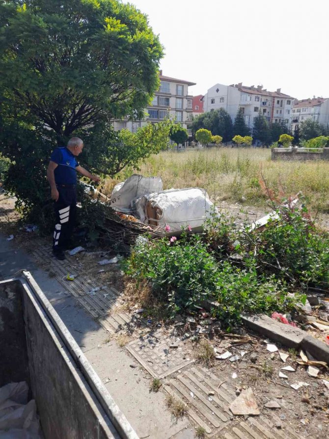 Kahramankazan Belediyesi Zabıtası, Çevre Kirliliğine Fırsat Vermiyor