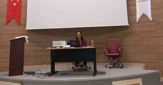 Hastane Personeline Cpr Eğitimi Verildi