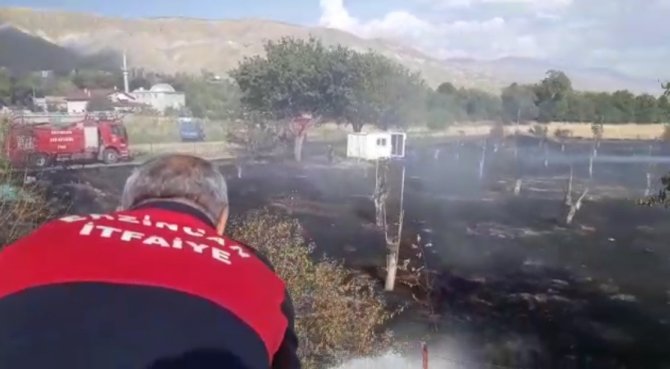 Anız Yangını Korkuttu