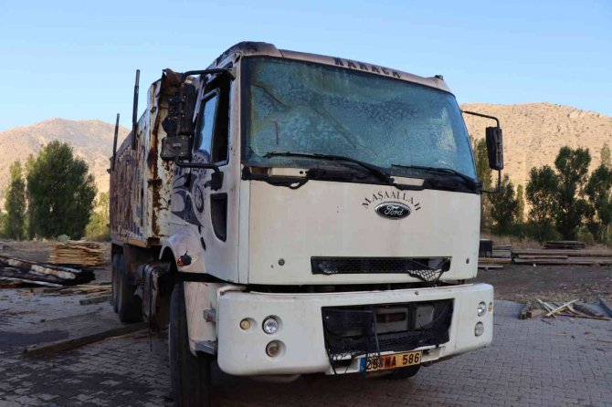 Oltu’da Kereste Fabrikası Yandı, Zarar 50 Milyon Tl