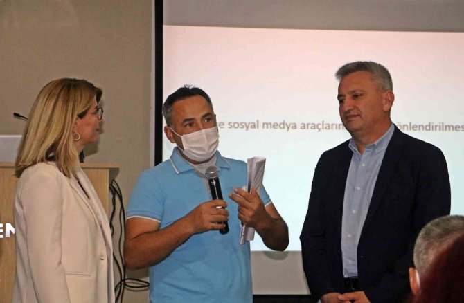 Uzmanlar 1 Yıl Boyunca Konuşamayan Hastayı Örnek Göstererek Uyardı: “Sigaranın Üzerinde Gördüğünüz Tüm Resimler Gerçek”