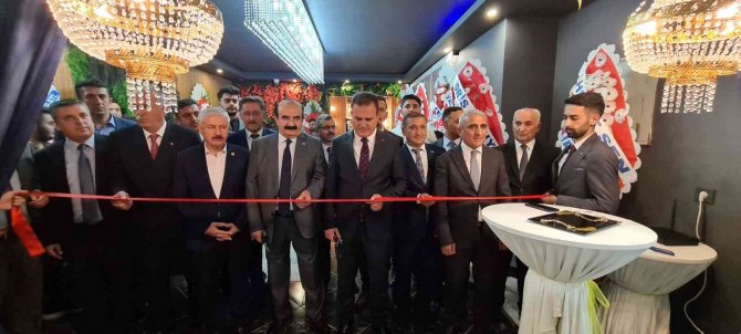 Hakkari Öğretmenevi’nde Görkemli Açılış