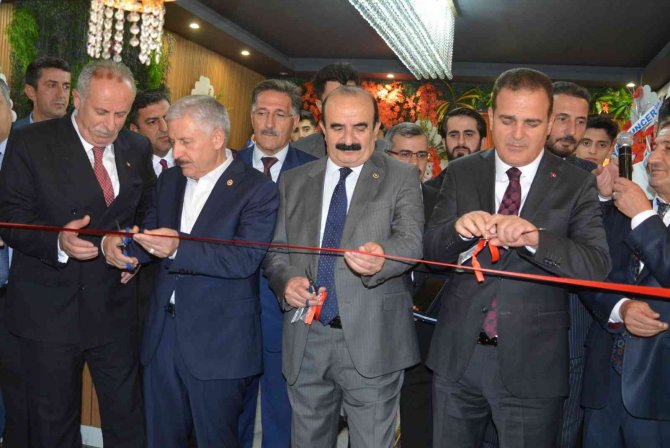 Hakkari Öğretmenevi’nde Görkemli Açılış