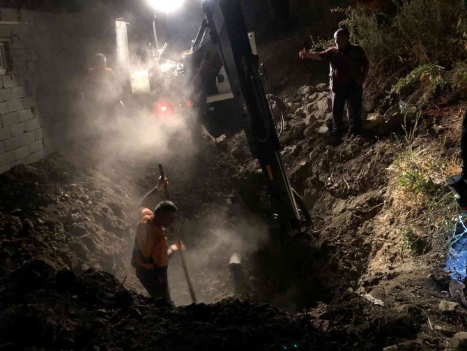 Hakkari Okullar Bölgesindeki Su Arızası Giderildi