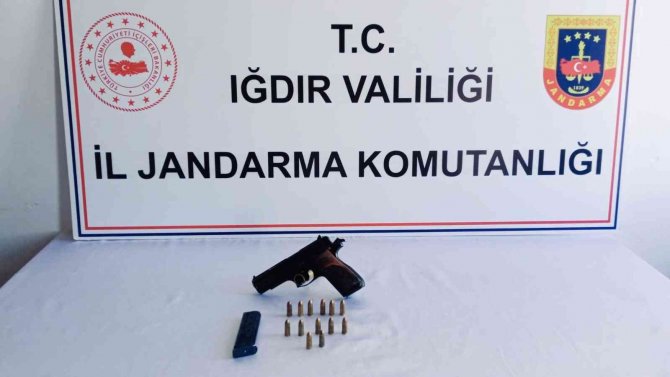 Iğdır’da Tarihi Eser Ve Silah Kaçakçılığı Operasyonu: 4 Gözaltı