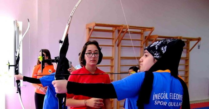 İ̇negöl’de Kış Spor Okulları Başlıyor