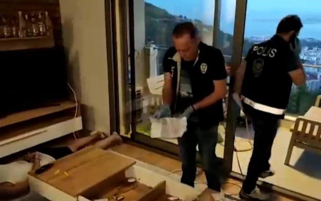 Dolandırıcılık Operasyonuna 5 Tutuklama