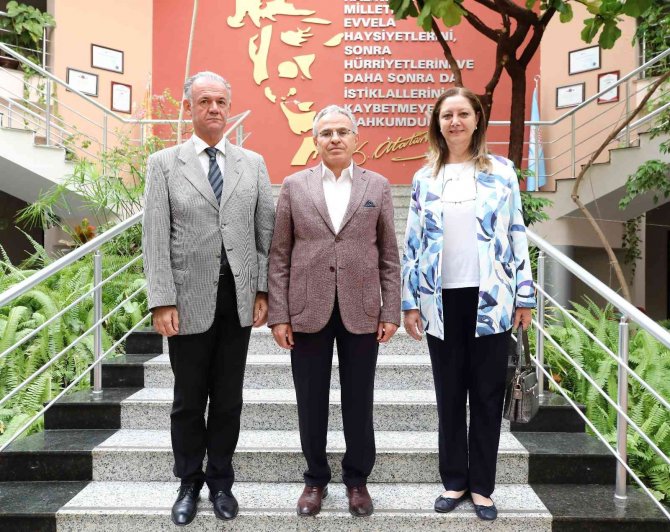 Kktc Başkonsolosu Demirel’den Rektör Özaydın’a Ziyaret