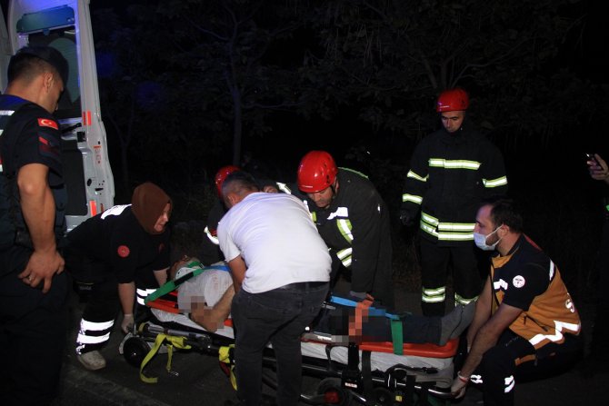 Manisa’da İki Otomobil Çarpıştı: 2 Yaralı