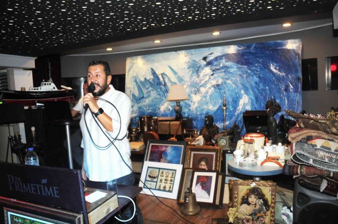 Deniz Ortasında Müzayede Düzenlediler