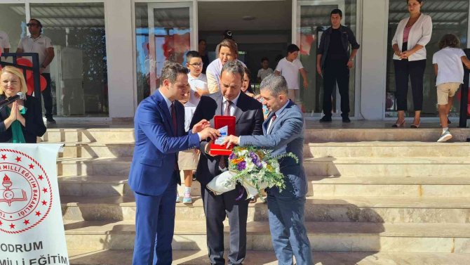 Hayırseverler, Bodrum’a 2 Okul Yaptırdı